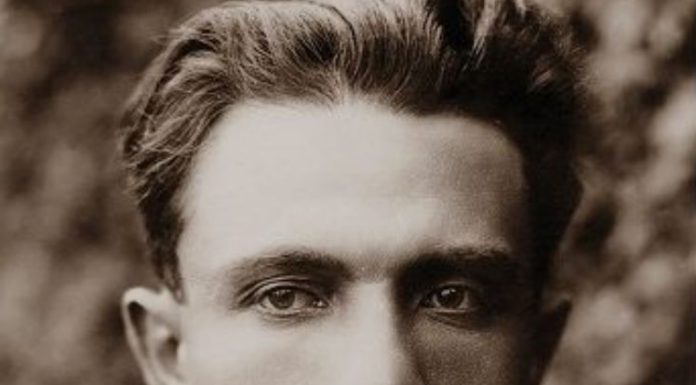 Shkencëtari shqiptar që tronditi mbretërinë. Pse Zogu e dënoi me 101 vite burg? Shkencëtari shqiptar që tronditi mbretërinë. Pse Zogu e dënoi me 101 vite burg?