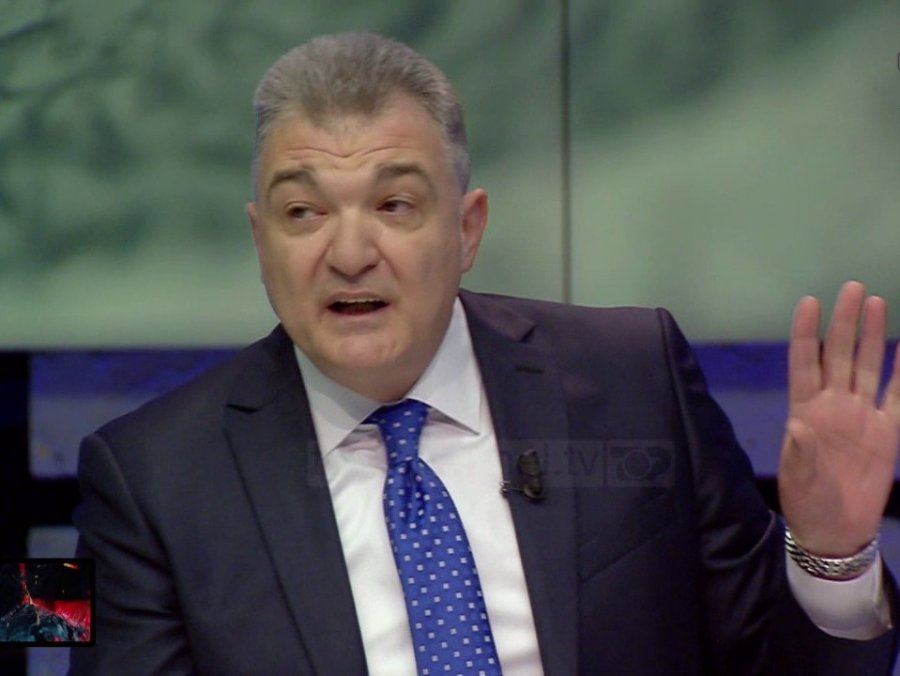 Çlirim i Rustem Gjatës nuk të bënë as për të qeshur kur tregon ëndrra me “Sali”: Rama nuk e përballon dot Berishën ndaj edhe e mbyllën brenda Çlirim i Rustem Gjatës nuk të bënë as për të qeshur kur tregon ëndrra me “Sali”: Rama nuk e përballon dot Berishën ndaj edhe e mbyllën brenda