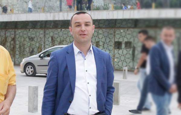 E akuzoi në dosjen e “Toyota Yaris”, reagon Çyrbja: Padi ndaj Bashës E akuzoi në dosjen e “Toyota Yaris”, reagon Çyrbja: Padi ndaj Bashës