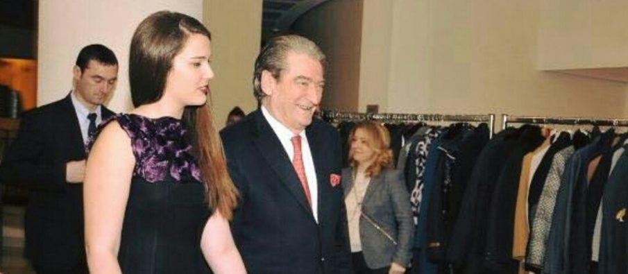 Pasaportë diplomatike foshnjes (!) ose si vepron Berisha kur nuhat rrezik Pasaportë diplomatike foshnjes (!) ose si vepron Berisha kur nuhat rrezik