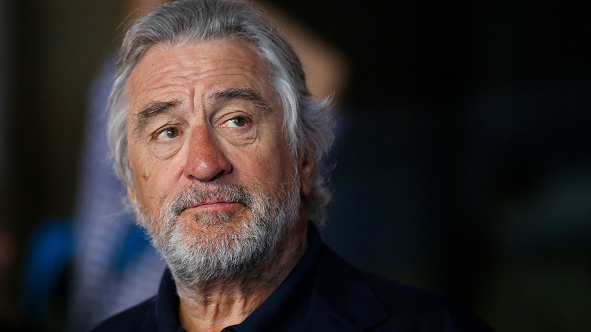 Tjetër pako e dyshimtë në restorantin e aktorit Robert De Niro-s Tjetër pako e dyshimtë në restorantin e aktorit Robert De Niro-s