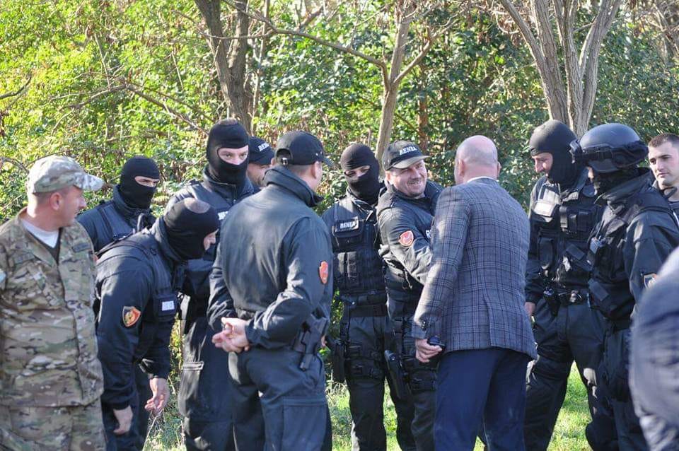 Ish ministri i PD-së “shuplakë të nxehtë” Berishës: Ndërhyrja e RENEA profesionale, ata që bëjnë politikë po gabojnë rëndë Ish ministri i PD-së “shuplakë të nxehtë” Berishës: Ndërhyrja e RENEA profesionale, ata që bëjnë politikë po gabojnë rëndë