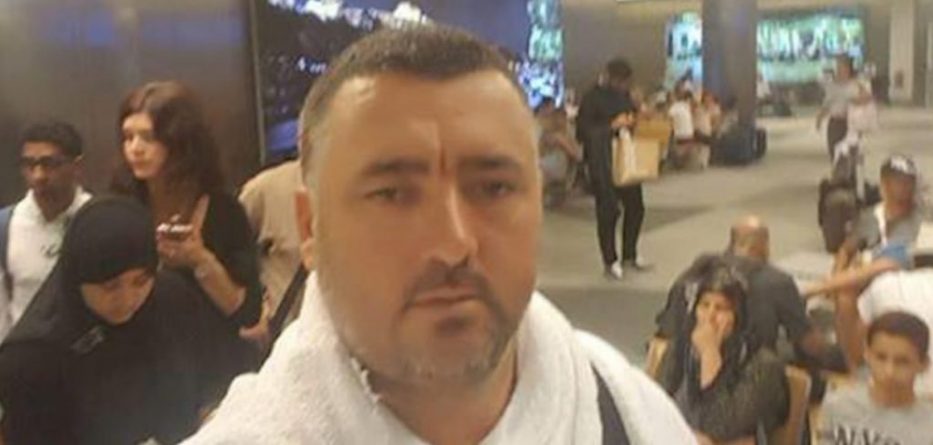 E akuzojnë se ka lidhje me Ballën, biznesmeni Edmond Bego i dërgon “SMS” në celular Fevziut “live” E akuzojnë se ka lidhje me Ballën, biznesmeni Edmond Bego i dërgon “SMS” në celular Fevziut “live”