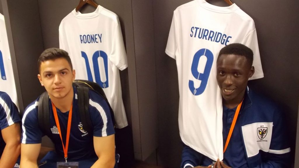 Egli Kaja, “londinezi” shqiptar që i tha jo Chelsea-t dhe “injoroi” Milanin për shkak… burse! Egli Kaja, “londinezi” shqiptar që i tha jo Chelsea-t dhe “injoroi” Milanin për shkak… burse!