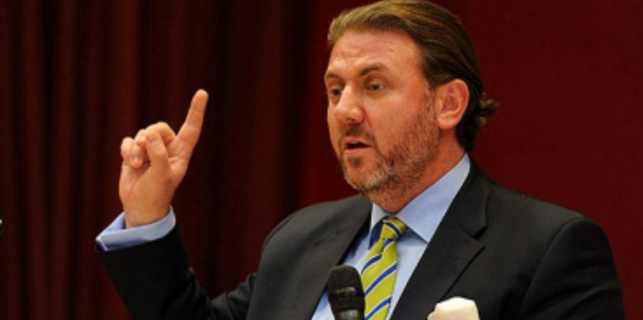 Këshilltari i Erdogan: Greqinë e shkatërrojmë brenda pak orësh! Këshilltari i Erdogan: Greqinë e shkatërrojmë brenda pak orësh!