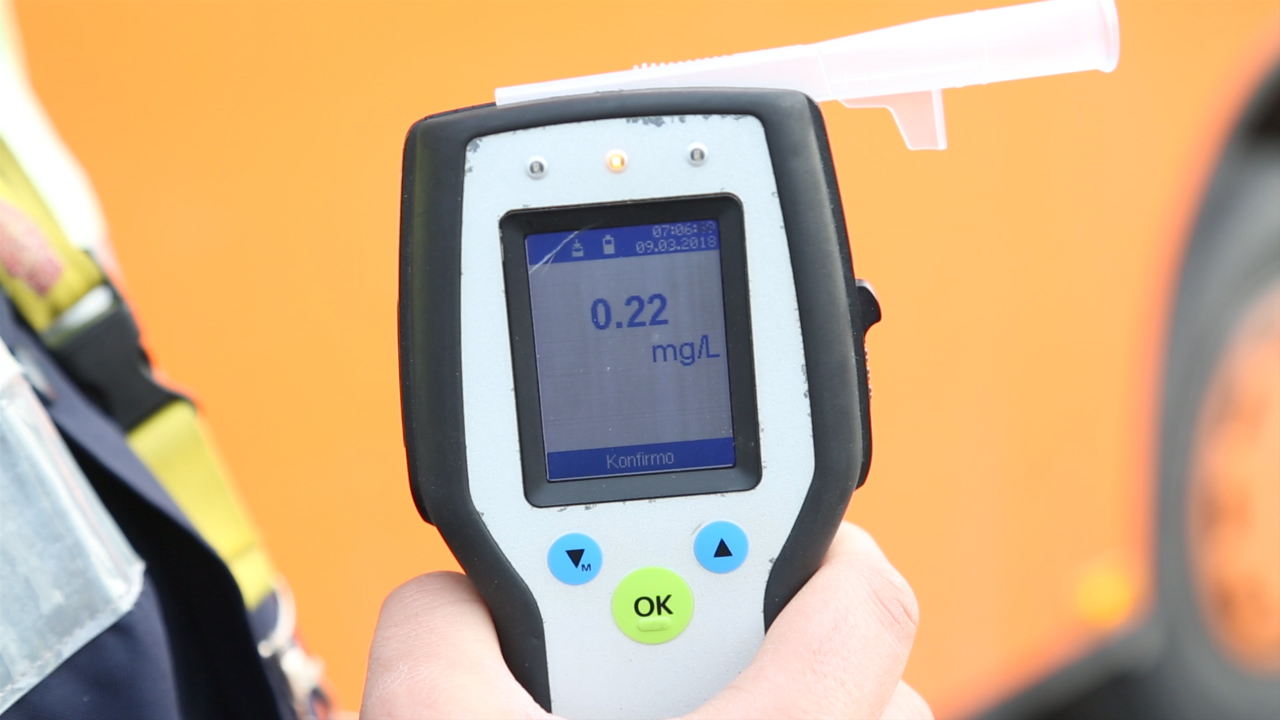 Ditë të “zeza” do të vijnë për deputetët pijanec dhe narkoman, zbulohet vendimi që do t’i përjashtoi ata nga Kuvendi Ditë të “zeza” do të vijnë për deputetët pijanec dhe narkoman, zbulohet vendimi që do t’i përjashtoi ata nga Kuvendi