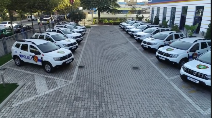 Gjermania blindon Shqiprinë: Ekspertë gjermanë dhe mjete të blinduara në pikat ku do ndërhyhet! Gjermania blindon Shqiprinë: Ekspertë gjermanë dhe mjete të blinduara në pikat ku do ndërhyhet!