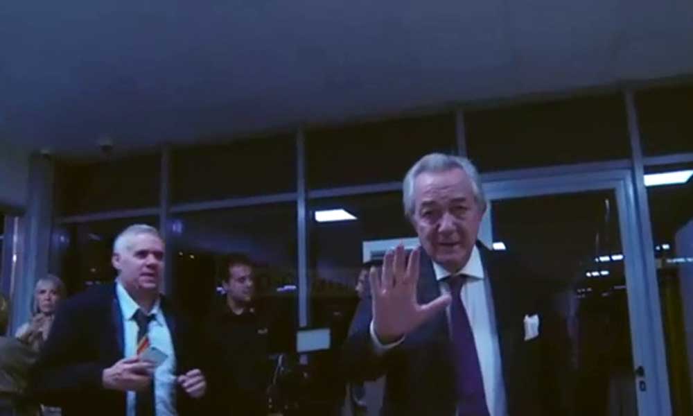 “Tano Karidi” sjell historinë e dashurisë së një shqiptari me vajzën e ambasadorit italian dhe flet për ndryshimet në Shqipëri “Tano Karidi” sjell historinë e dashurisë së një shqiptari me vajzën e ambasadorit italian dhe flet për ndryshimet në Shqipëri