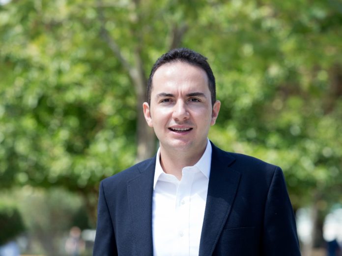 Basha lëshon Salianjin e hazdisur të sulmoj ish-ministrin e PD: Kryetar kooperative… Basha lëshon Salianjin e hazdisur të sulmoj ish-ministrin e PD: Kryetar kooperative…