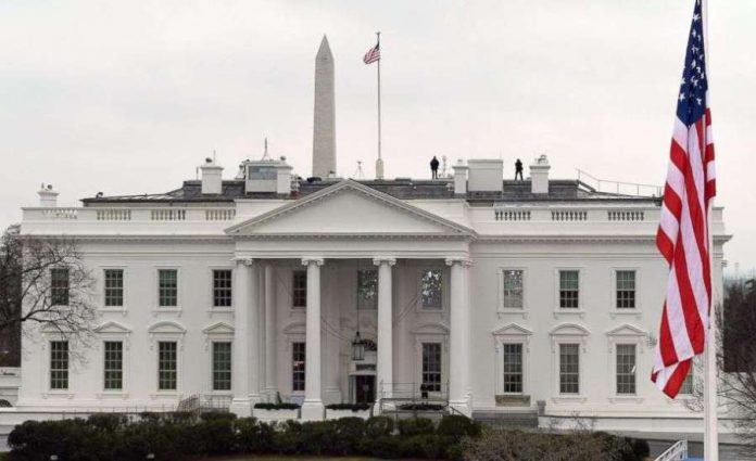 Mjet shpërthyes edhe në Shtëpinë e Bardhë Mjet shpërthyes edhe në Shtëpinë e Bardhë