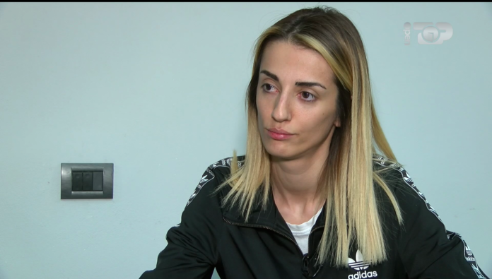 ”Kam rënë 12 kg”, del fotoja e Xhisielës para një viti me Lorik Canën ”Kam rënë 12 kg”, del fotoja e Xhisielës para një viti me Lorik Canën