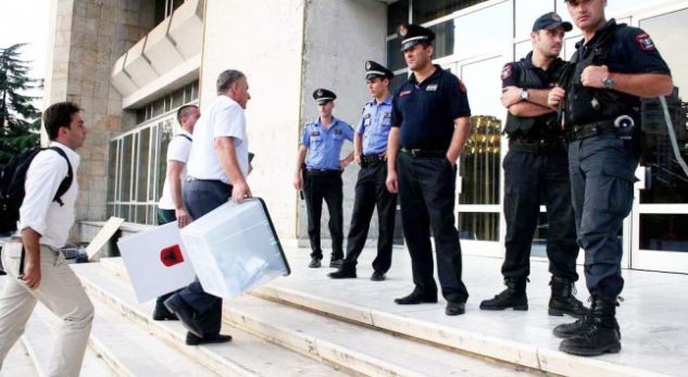 PD bllokon dhe reformën zgjedhore pas reformës në drejtësi, prish paktin! PS del me draft më vete PD bllokon dhe reformën zgjedhore pas reformës në drejtësi, prish paktin! PS del me draft më vete