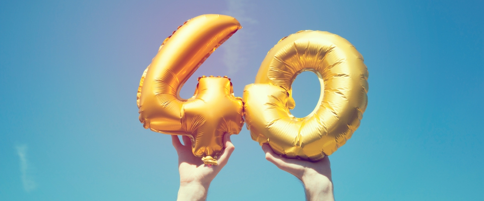 Lexojeni patjetër, jeta fillon në moshën 40-vjeçare dhe më në fund arrin lumturia Lexojeni patjetër, jeta fillon në moshën 40-vjeçare dhe më në fund arrin lumturia