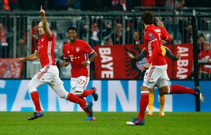 Grekët kërkojnë të largojnë flamurin kuqezi nga stadiumi, por një shqiptar… Grekët kërkojnë të largojnë flamurin kuqezi nga stadiumi, por një shqiptar…