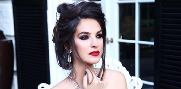 Është një nga njerëzit më të pasur në botë, ja si reagon Emina Çunmulaj kur sheh një çmim ‘të kripur’ Është një nga njerëzit më të pasur në botë, ja si reagon Emina Çunmulaj kur sheh një çmim ‘të kripur’