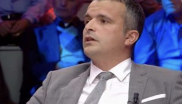 Kush është Ermal Beqiri?! Njeriu që rrëzoi videon Meta-Prifti që mori tendera nga “tepsia” i kamufluar Kush është Ermal Beqiri?! Njeriu që rrëzoi videon Meta-Prifti që mori tendera nga “tepsia” i kamufluar