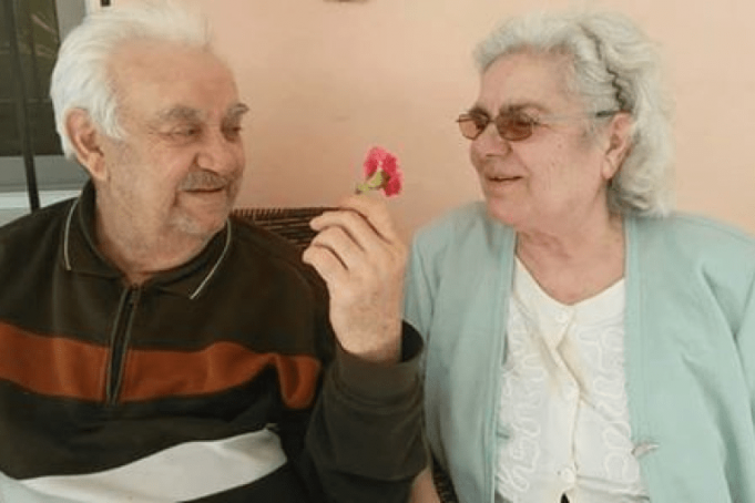 Të gjitha rolet e Demir Hyskës, edhe në një album fotografik (Video) Të gjitha rolet e Demir Hyskës, edhe në një album fotografik (Video)