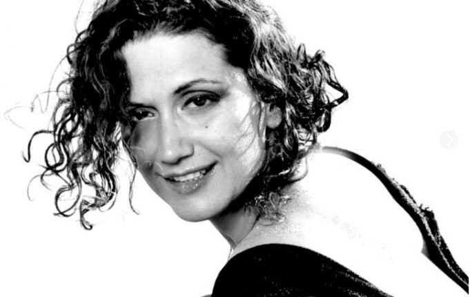 Eda Zari, këngëtarja që ka arritur majat në Gjermani Eda Zari, këngëtarja që ka arritur majat në Gjermani