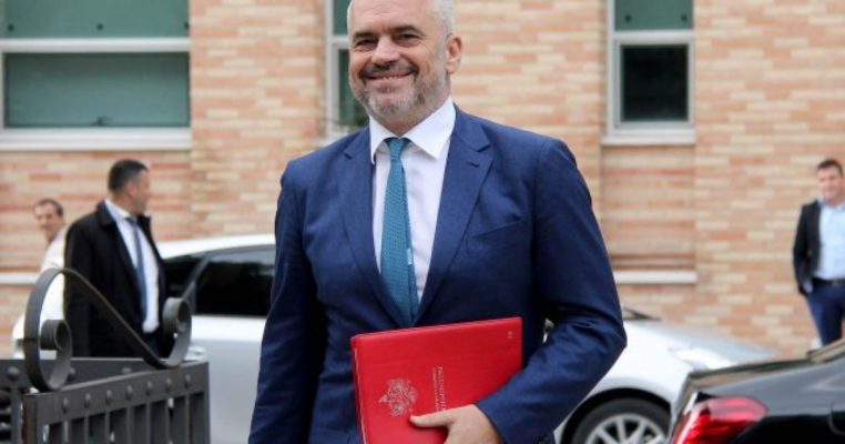 “Nuk mbaron me kaq”! SHBA “shkërmoq” Metën: Ky veprim tregon se Rama po e sfidon! “Nuk mbaron me kaq”! SHBA “shkërmoq” Metën: Ky veprim tregon se Rama po e sfidon!