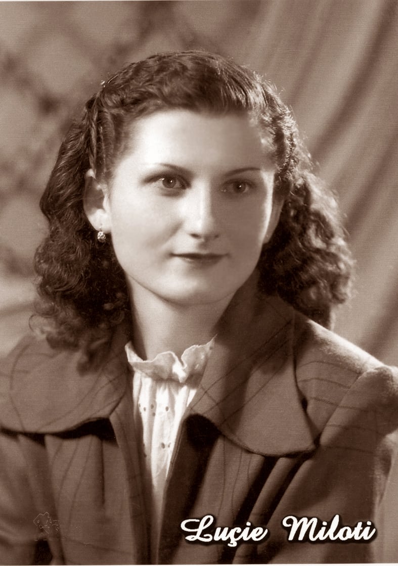 Luçie Miloti, “bilbili” me zë kristalor (Video) Luçie Miloti, “bilbili” me zë kristalor (Video)