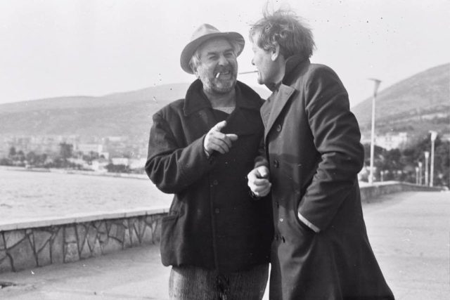 Cigarja e Sandër Prosit, gjatë xhirimeve të “Plumba Perandorit” Cigarja e Sandër Prosit, gjatë xhirimeve të “Plumba Perandorit”