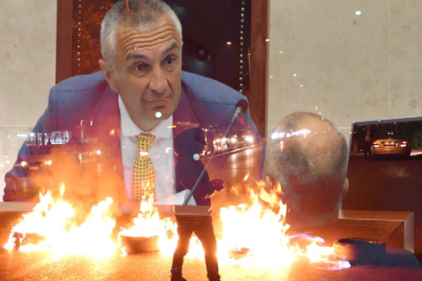 Zjarri në Astir, ndez sërish Ilir Metën me qeverinë Zjarri në Astir, ndez sërish Ilir Metën me qeverinë