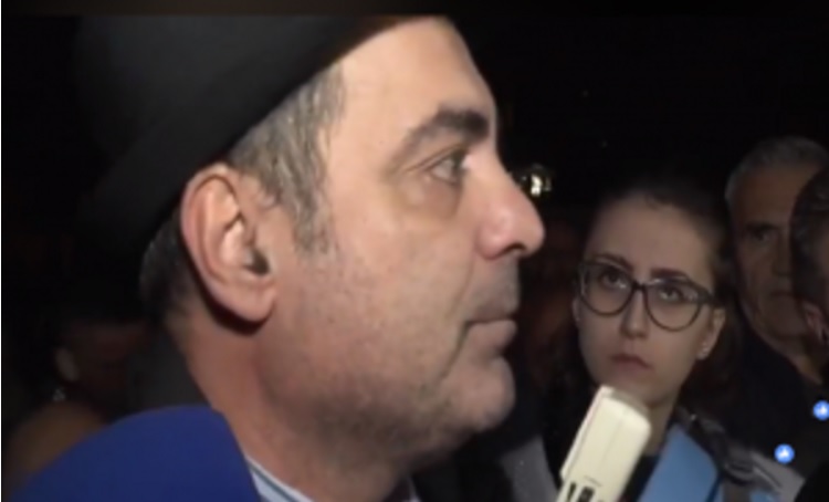 Altin Goxhaj, Besjan Pesha dhe Koço Kokëdhima në ballë të protestës tek Unaza Altin Goxhaj, Besjan Pesha dhe Koço Kokëdhima në ballë të protestës tek Unaza