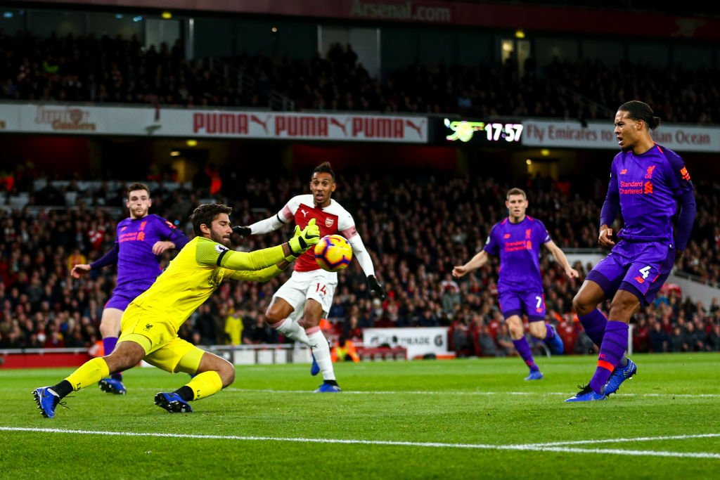 Arsenali i “vjedh” fitoren nga duart Liverpool-it Arsenali i “vjedh” fitoren nga duart Liverpool-it