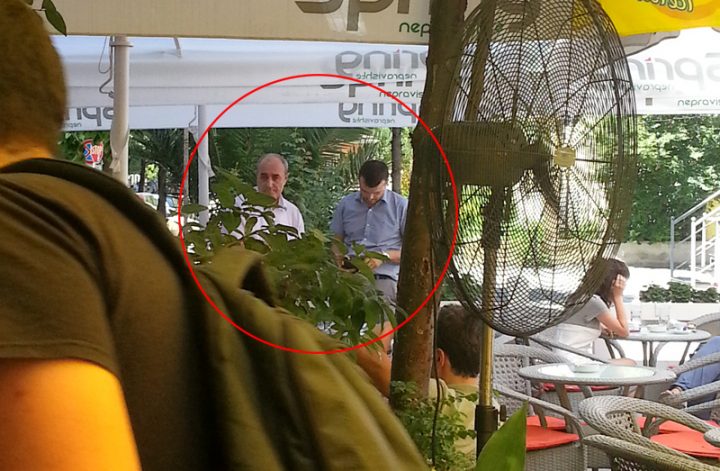 Kush është “specialisti” Ermal Beqiri: Njeriu që rrëzoi videon Meta-Prifti dhe aferat e errta të tij pas këtij “nderi” si shpërblim! Kush është “specialisti” Ermal Beqiri: Njeriu që rrëzoi videon Meta-Prifti dhe aferat e errta të tij pas këtij “nderi” si shpërblim!