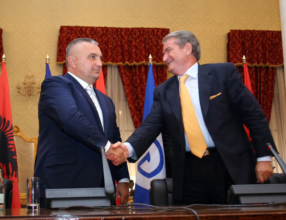 Rama ministër i Brendshëm: Pesë skenarët në tryezën e kryeministrit! Njerëzit duan opsionin e fundit! Rama ministër i Brendshëm: Pesë skenarët në tryezën e kryeministrit! Njerëzit duan opsionin e fundit!