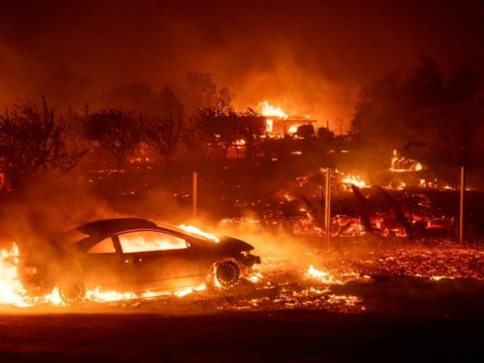 Tragjedi në Kaliforni: Humbin jetën 9 persona, shumë yje të Hollivudit braktisin shtëpitë Tragjedi në Kaliforni: Humbin jetën 9 persona, shumë yje të Hollivudit braktisin shtëpitë