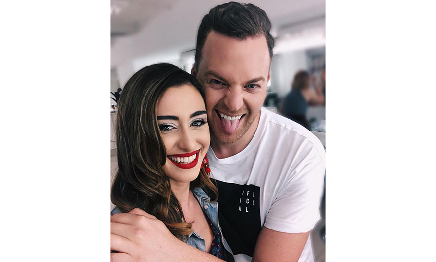 Prezantuesja i zuri vendin tek “The Voice”, Ledion Liço ka dy fjalë për Dojna Memën Prezantuesja i zuri vendin tek “The Voice”, Ledion Liço ka dy fjalë për Dojna Memën