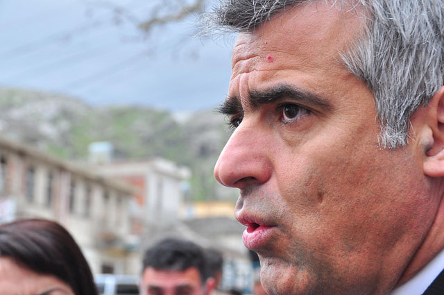 Tellallët duhet të “pshurren” e tmerrohen, vetëm nga mendimi… se kanë sulmuar shtetin shqiptarë! Tellallët duhet të “pshurren” e tmerrohen, vetëm nga mendimi… se kanë sulmuar shtetin shqiptarë!