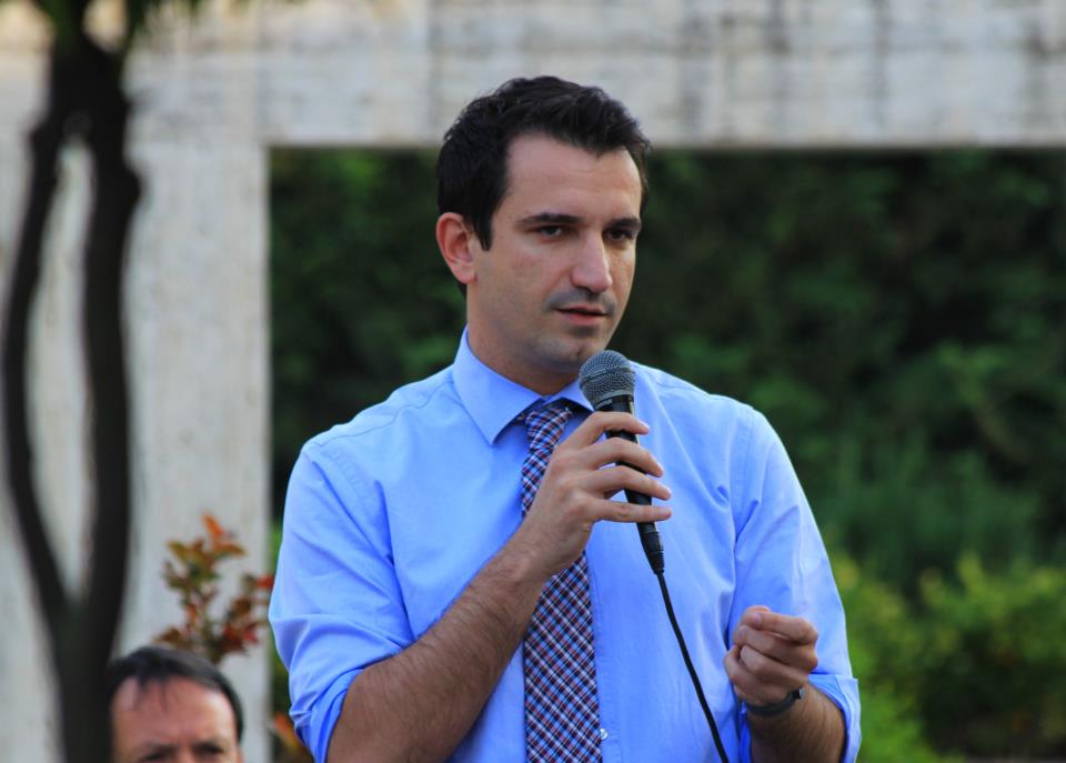 Tirana së shpejti me një tren elektrik, por që do punojë me karburant dhe energji Tirana së shpejti me një tren elektrik, por që do punojë me karburant dhe energji