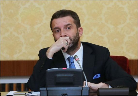 Po tani? Kush ju pengon të merrni zgjidhjen? Po tani? Kush ju pengon të merrni zgjidhjen?