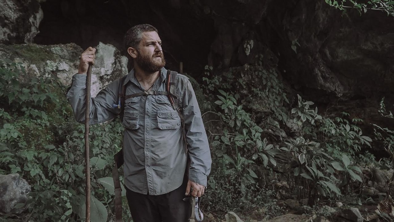 Gazetari i infiltruar: Ju tregoj se si funksionon mafia shqiptare! Gazetari i infiltruar: Ju tregoj se si funksionon mafia shqiptare!