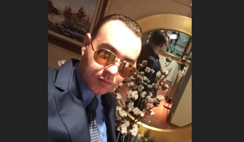 Pas protestës, çuni i Fahriut shkon në palestër me Range Rover dhe celular 1700 euro! Por “kokën e ka mbrapa” te banorët e Astirit Pas protestës, çuni i Fahriut shkon në palestër me Range Rover dhe celular 1700 euro! Por “kokën e ka mbrapa” te banorët e Astirit