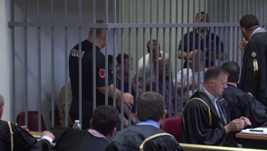 Çfarë trishtimi! Edhe njëherë mediet italiane shtrembërojnë imazhin e Shqipërisë Çfarë trishtimi! Edhe njëherë mediet italiane shtrembërojnë imazhin e Shqipërisë