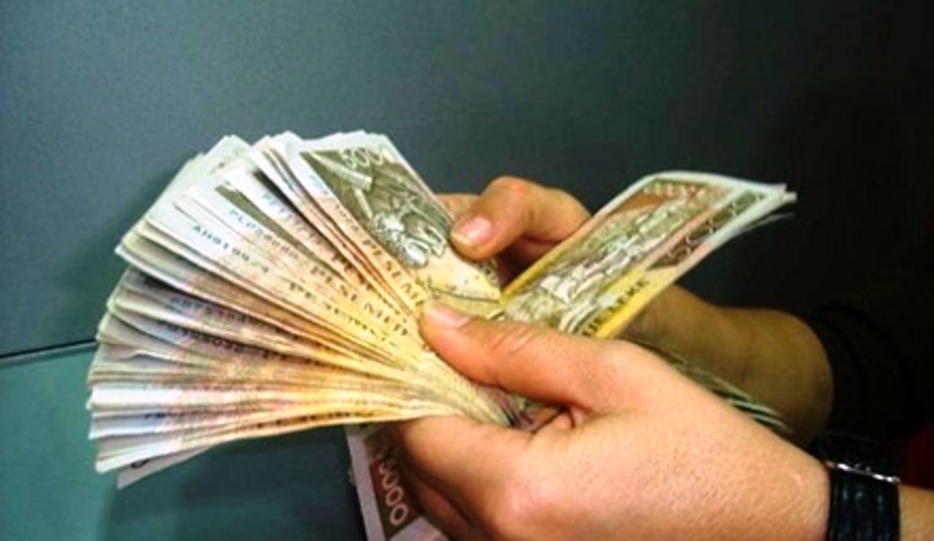 Leku thyen rekordin, ka forcimin më të lartë ndaj Euros se në çdo vend tjetër Leku thyen rekordin, ka forcimin më të lartë ndaj Euros se në çdo vend tjetër