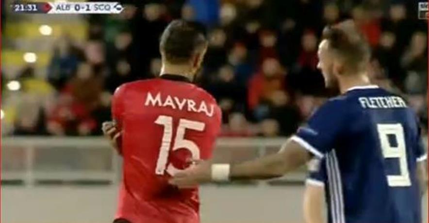 Nuk ka më ekip “kuqezi”, por… vetëm “zi”! Nuk ka më ekip “kuqezi”, por… vetëm “zi”!