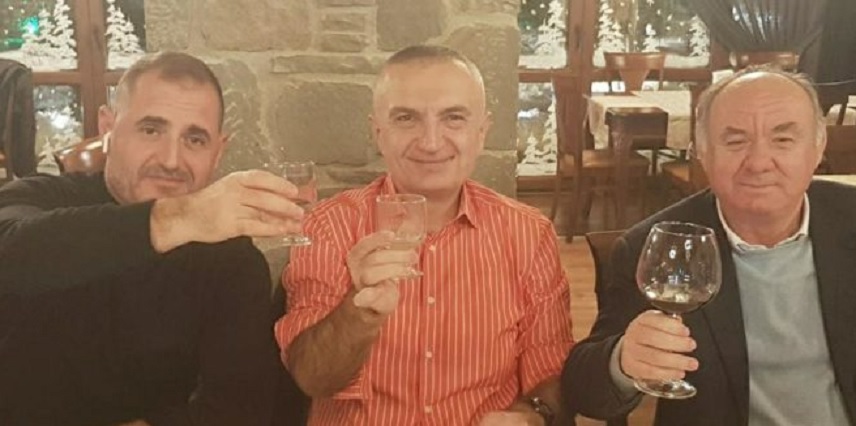 FOTO LAJM/ Shokët e presidentit FOTO LAJM/ Shokët e presidentit