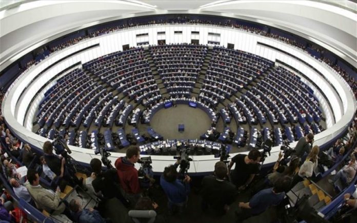 Palaçot grekët çojnë ekstremistin Kacifas në BE dhe flasin për Vorio Epirin: Parlamenti Europan u rrëzon kërkesën për rezolutë