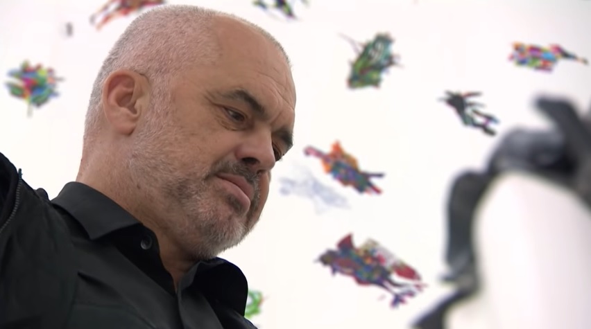 Si u çpërkthye shprehja e Ramës: Unë jam kryeministri më i mirë ndër artistët dhe artisti më i mirë ndër kryeministrat Si u çpërkthye shprehja e Ramës: Unë jam kryeministri më i mirë ndër artistët dhe artisti më i mirë ndër kryeministrat