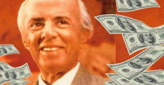 Nuk është shaka: Kjo ishte paga mujore e diktatorit Hoxha…sa bashkishi për kamarierët e “larodeputetëve” tanë Nuk është shaka: Kjo ishte paga mujore e diktatorit Hoxha…sa bashkishi për kamarierët e “larodeputetëve” tanë