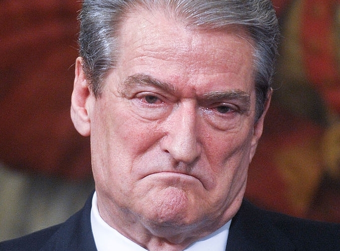 Pse Berisha është i dëshpëruari i madh i Bularatit? Pse Berisha është i dëshpëruari i madh i Bularatit?