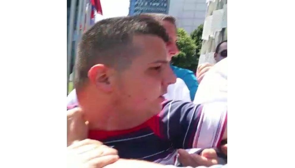 Gjykata dënon eksponentin e PD-së, që tentoi të godiste Veliajn Gjykata dënon eksponentin e PD-së, që tentoi të godiste Veliajn