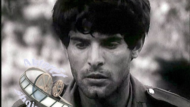 Aktori i talentuar Xhelal Tafaj: Skena…Teatri…Shtëpia e tij e dashur (Video)