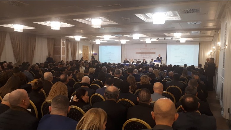 Konferenca Gjyqësore, zgjidhen 5 anëtarë për në KLGJ, vijon gara për vendin e fundit Konferenca Gjyqësore, zgjidhen 5 anëtarë për në KLGJ, vijon gara për vendin e fundit