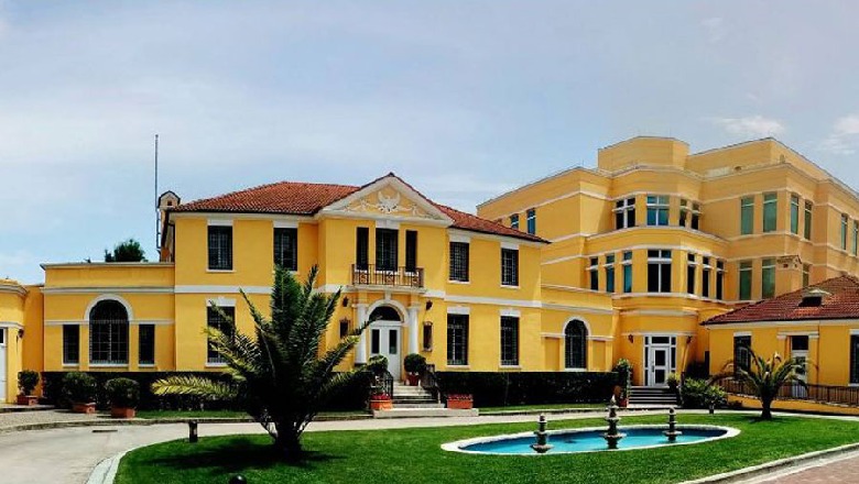 ‘Keni afat deri nesër’, ambasada njoftim për të gjithë nxënësit që duan të shkojnë në SHBA ‘Keni afat deri nesër’, ambasada njoftim për të gjithë nxënësit që duan të shkojnë në SHBA