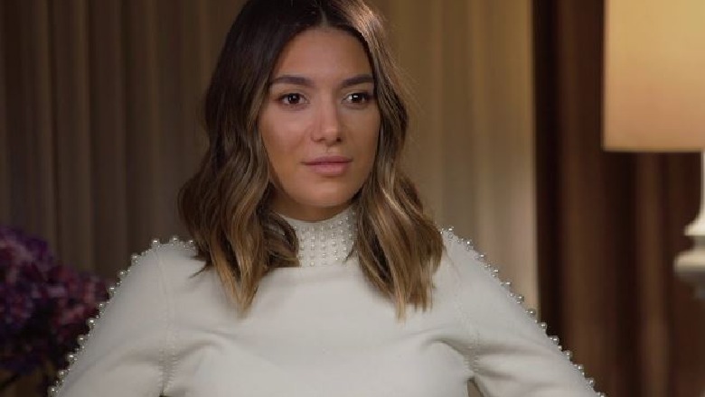 Fansat e braktisin! Ngjarja në Ish-Blllok lë pasoja të rënda për Elvana Gjatën (Foto) Fansat e braktisin! Ngjarja në Ish-Blllok lë pasoja të rënda për Elvana Gjatën (Foto)